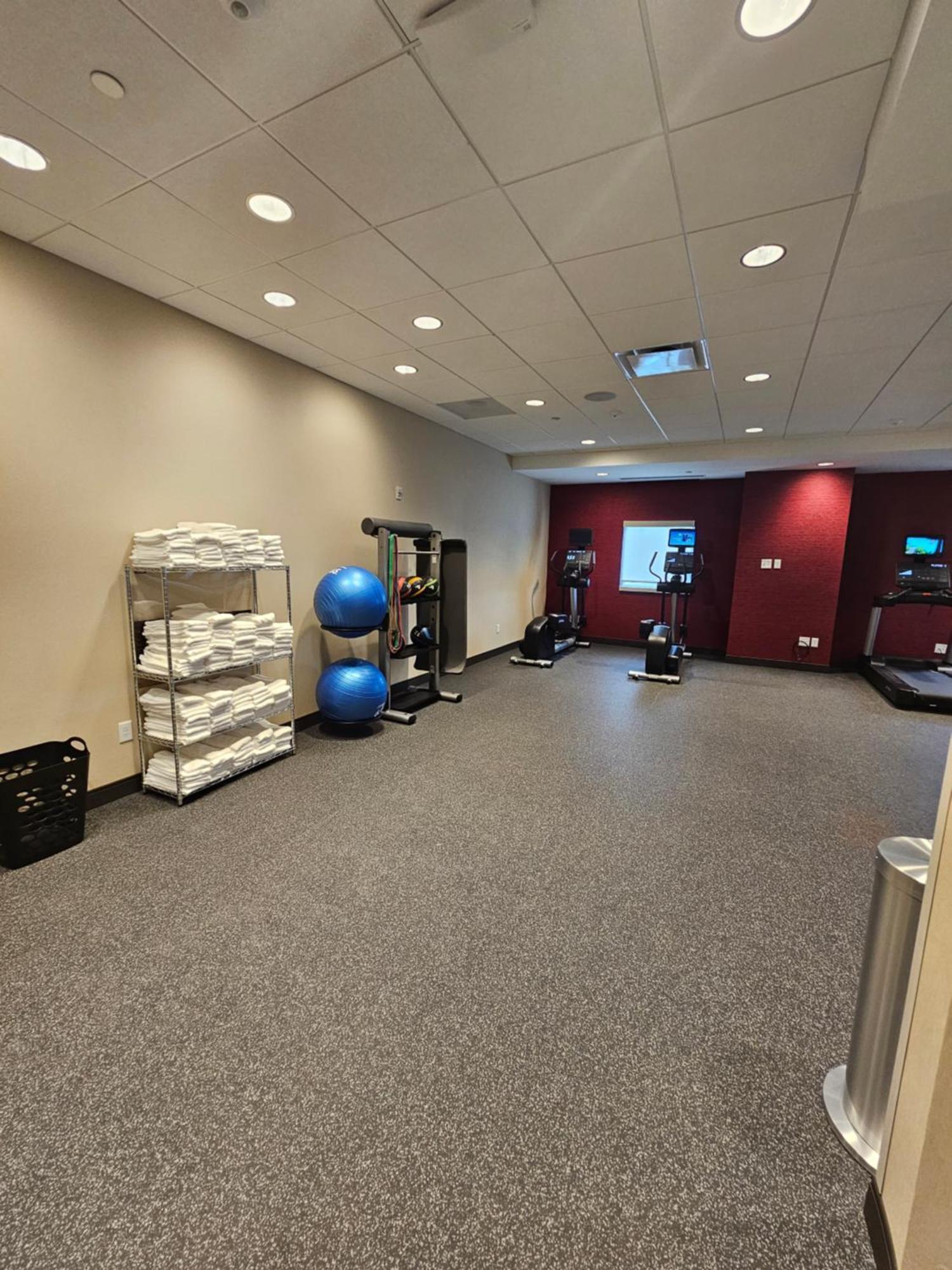 Home2 Suites By Hilton Allentown Bethlehem Airport מראה חיצוני תמונה