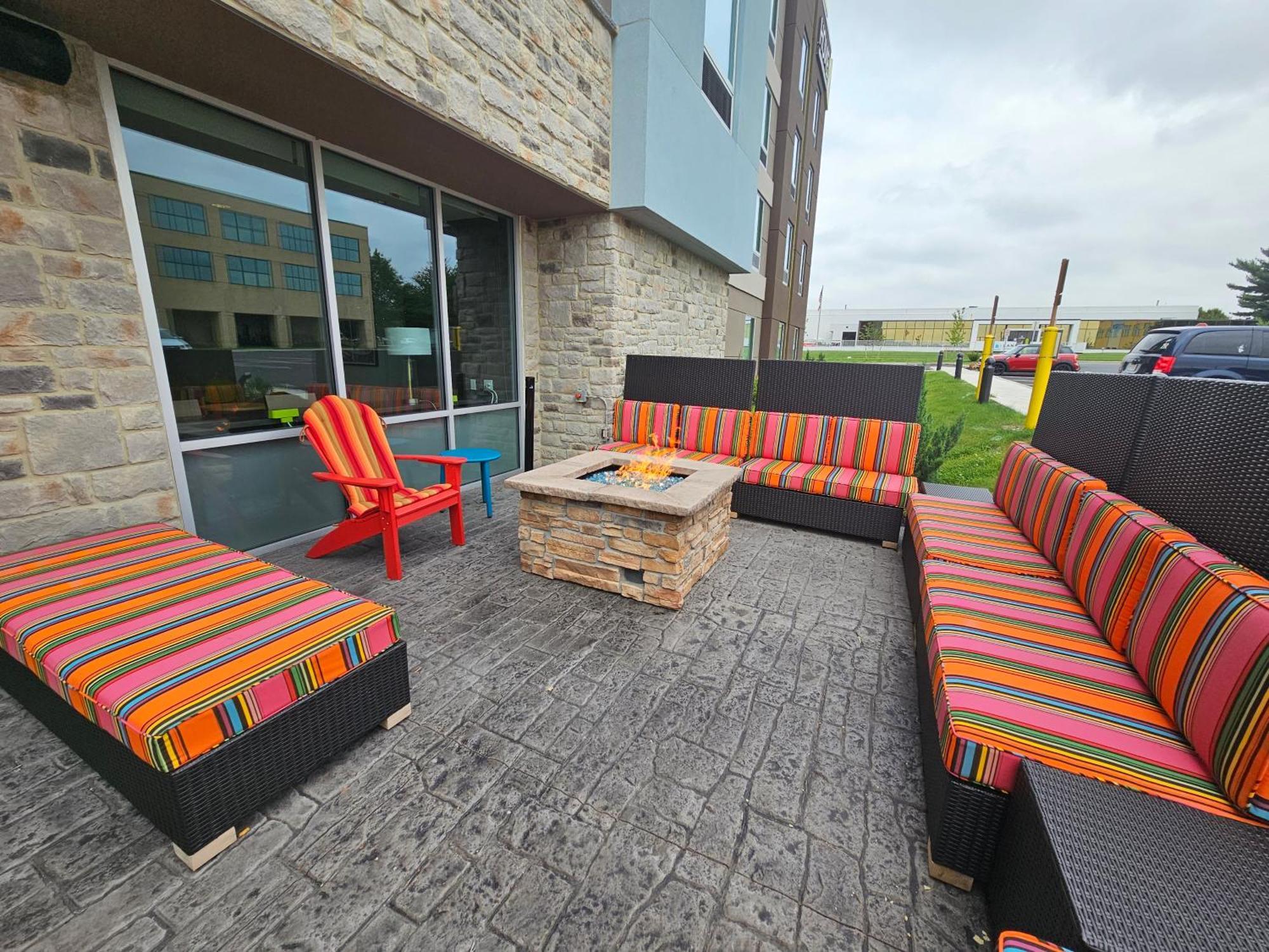 Home2 Suites By Hilton Allentown Bethlehem Airport מראה חיצוני תמונה