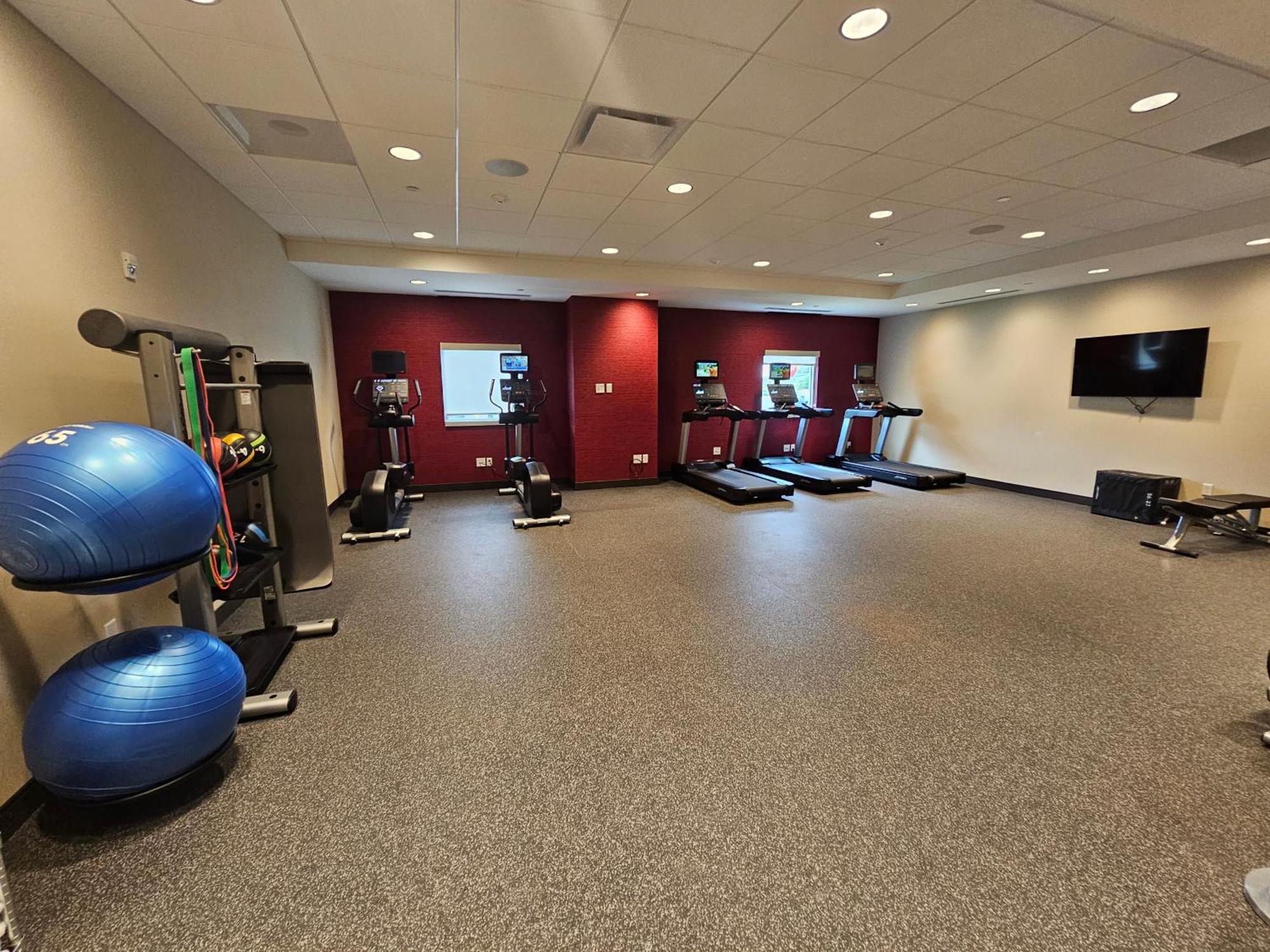 Home2 Suites By Hilton Allentown Bethlehem Airport מראה חיצוני תמונה